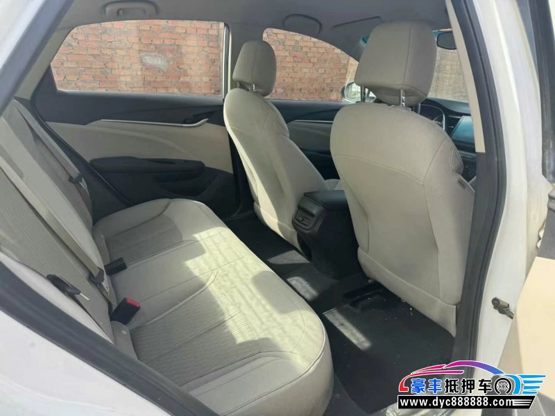 17年别克英朗轿车抵押车出售