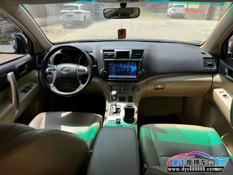 13年丰田汉兰达轿车抵押车出售