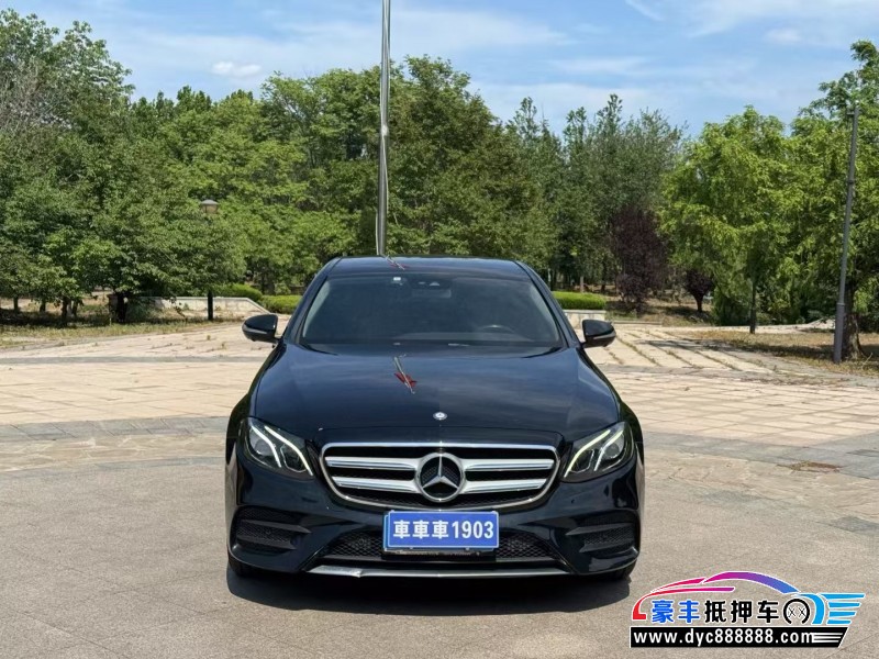 17年奔驰E轿车抵押车出售