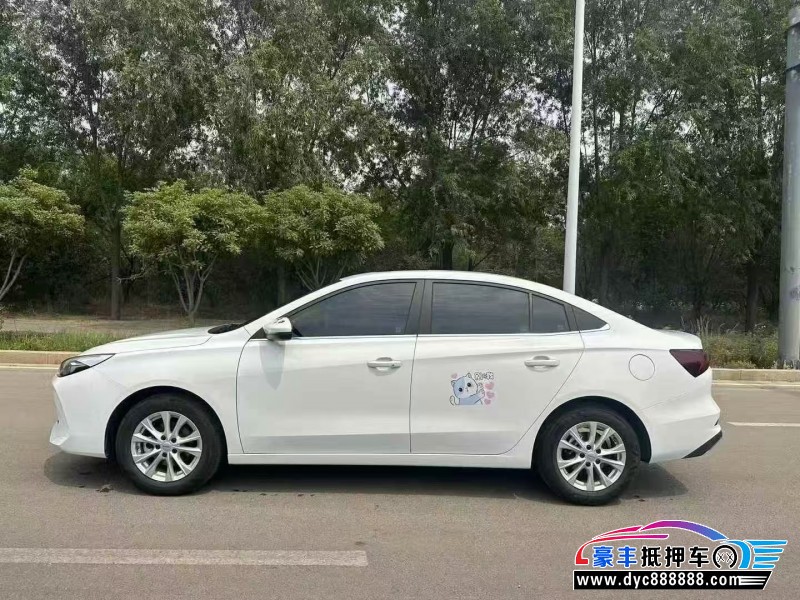 24年荣威i5轿车抵押车出售