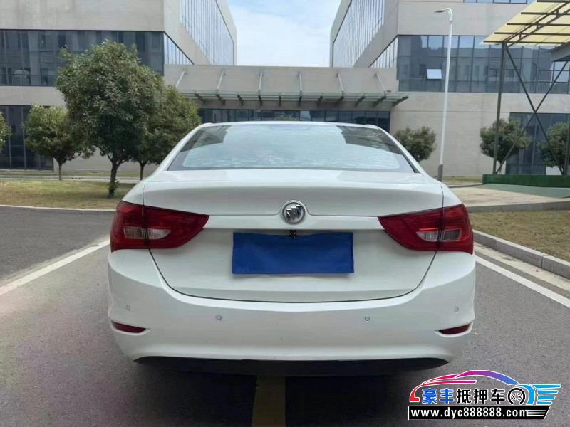 15年别克英朗轿车抵押车出售