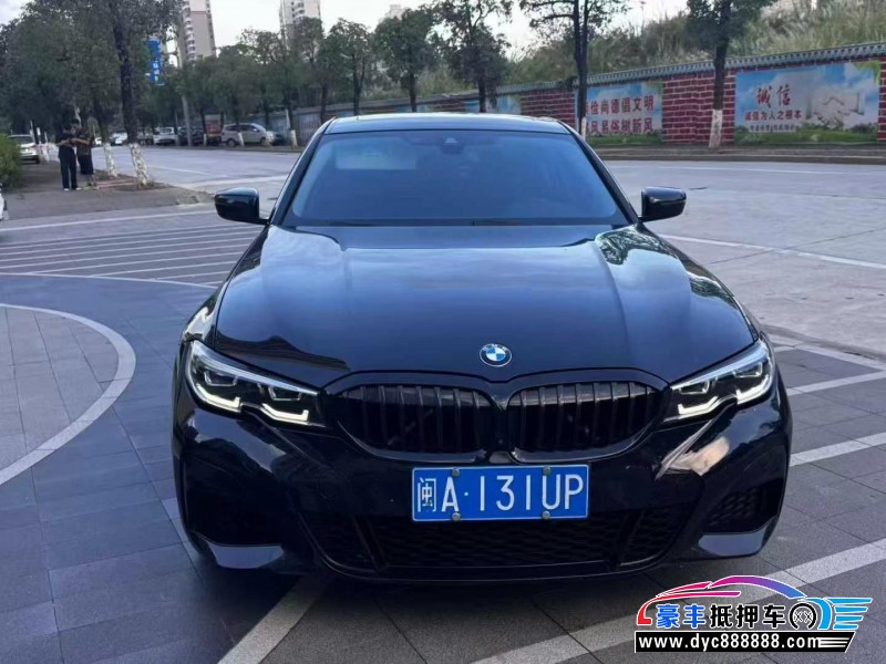 21年宝马3系轿车抵押车出售