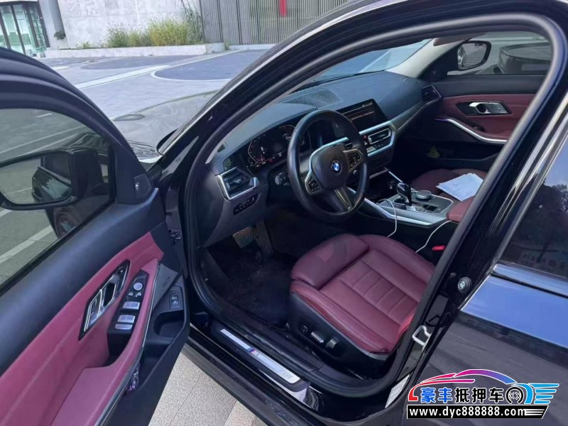 21年宝马3系轿车抵押车出售