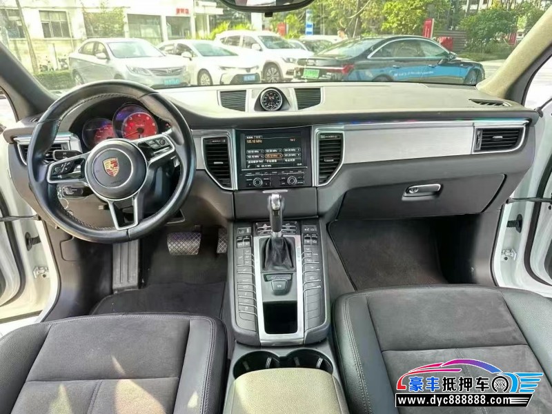 14年保时捷Macan迈凯轿车抵押车出售