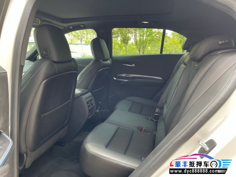 21年凯迪拉克XT4轿车抵押车出售