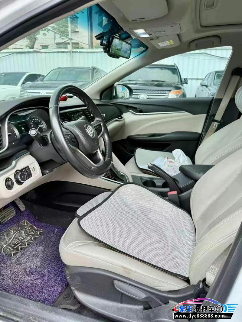 19年别克英朗轿车抵押车出售