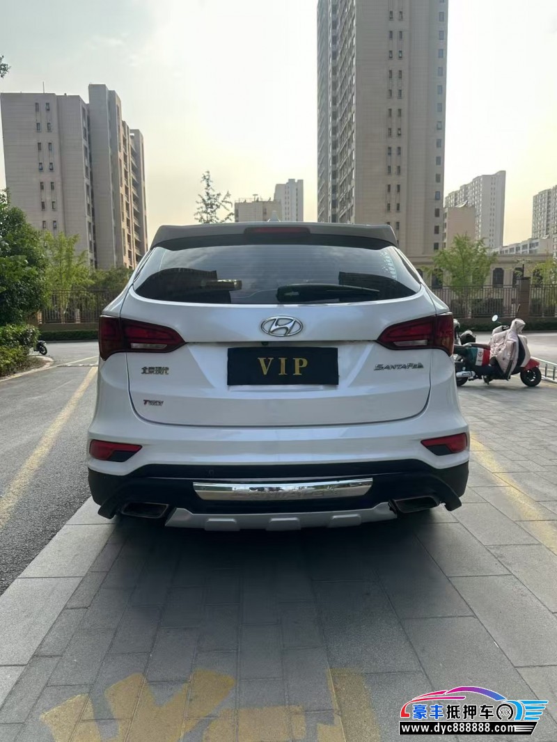 18年现代新胜达SUV抵押车出售