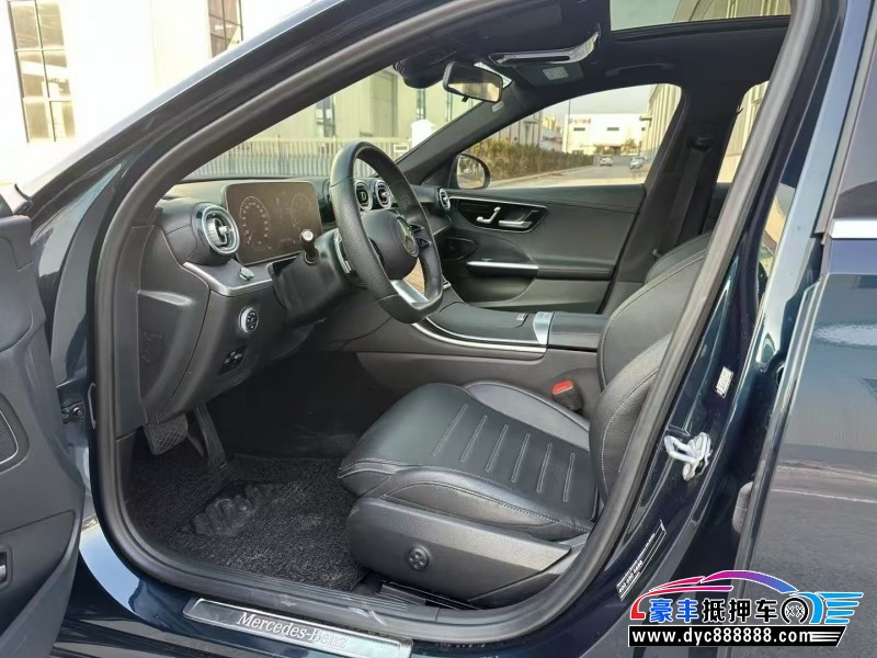 22年奔驰C轿车抵押车出售