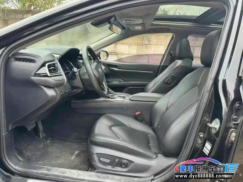 21年丰田凯美瑞轿车抵押车出售