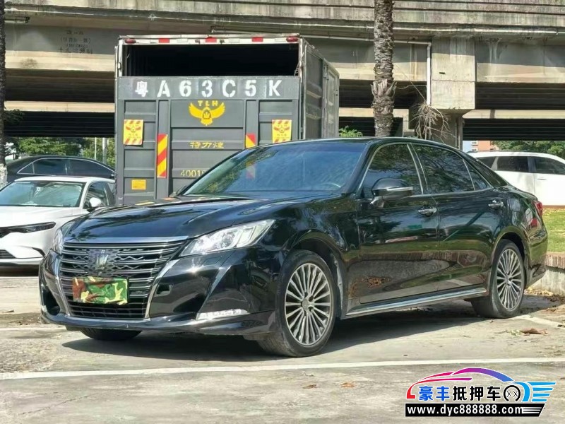 20年丰田皇冠轿车抵押车出售
