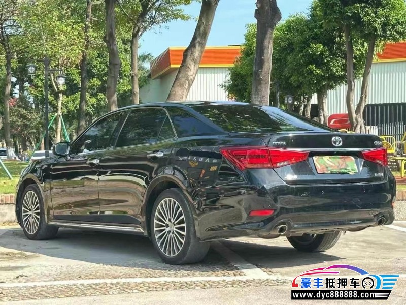 20年丰田皇冠轿车抵押车出售