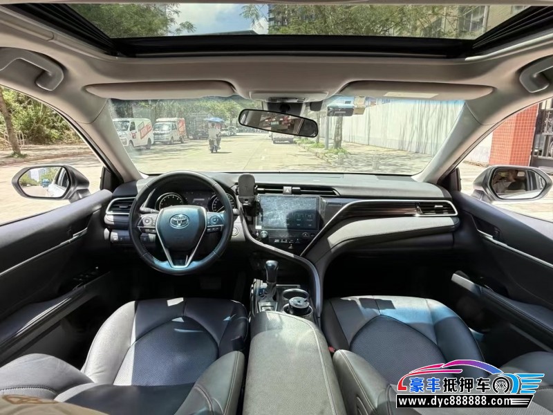 20年丰田凯美瑞轿车抵押车出售