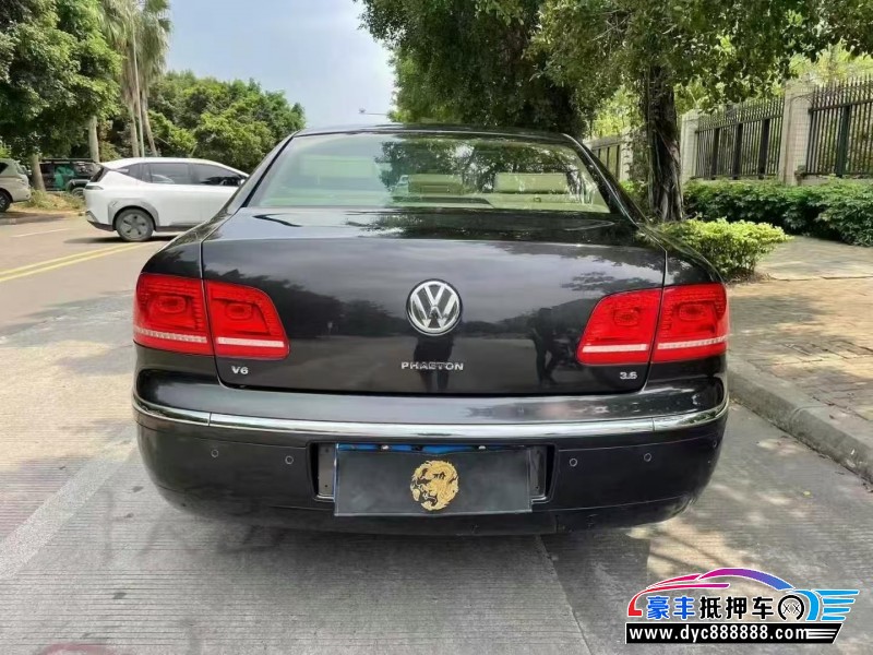 10年大众辉腾轿车抵押车出售