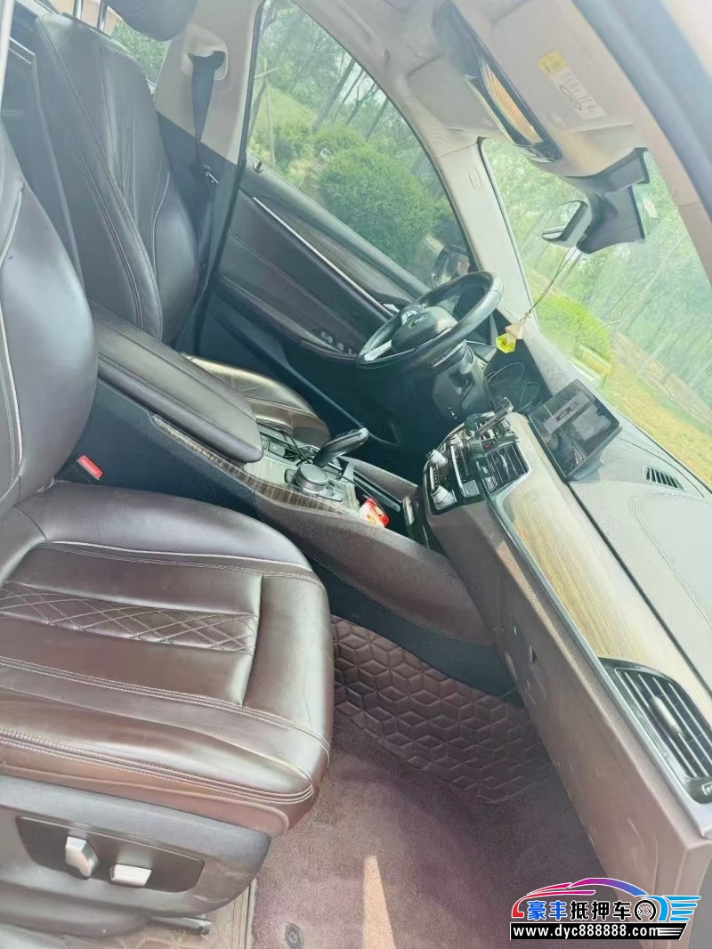 18年宝马5系轿车抵押车出售