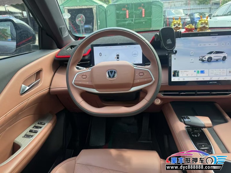 24年长安长安UNI轿车抵押车出售