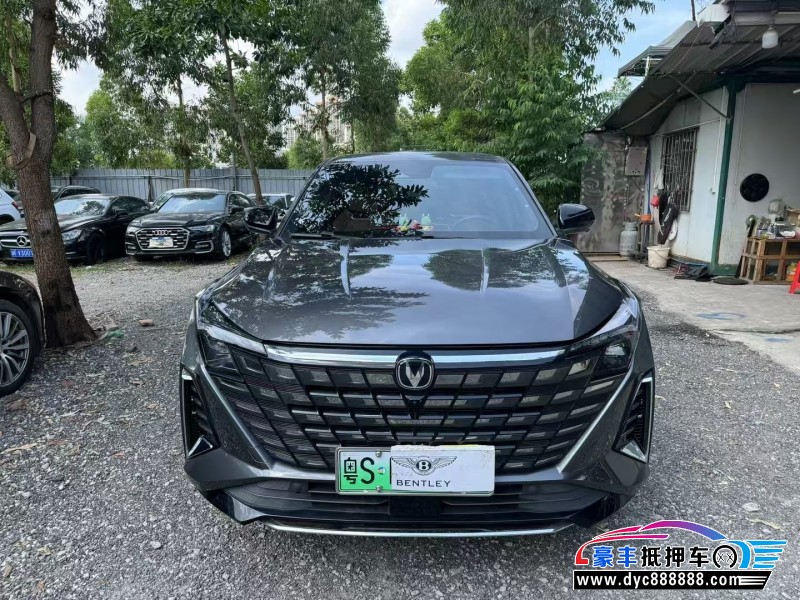 24年长安长安UNI轿车抵押车出售