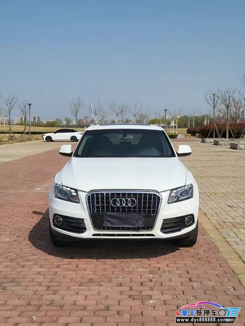 12年奥迪Q5轿车抵押车出售
