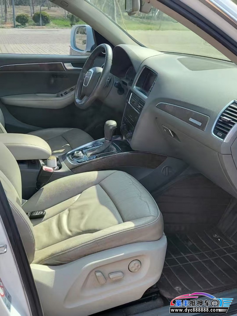 12年奥迪Q5轿车抵押车出售