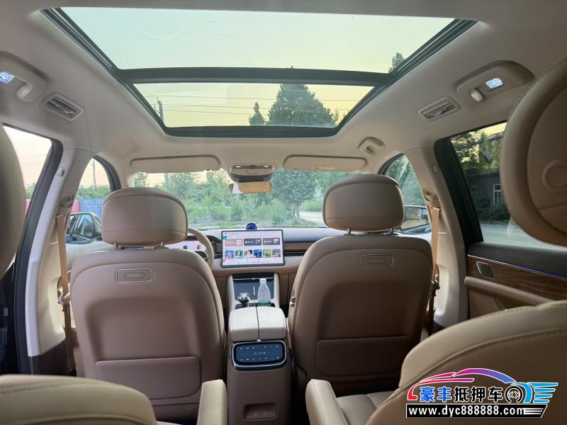 25年华为问界轿车抵押车出售