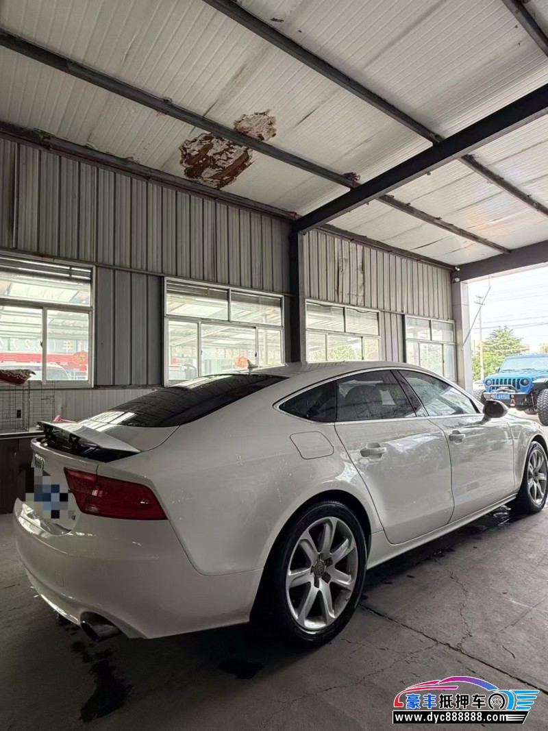 14年奥迪A7轿车抵押车出售