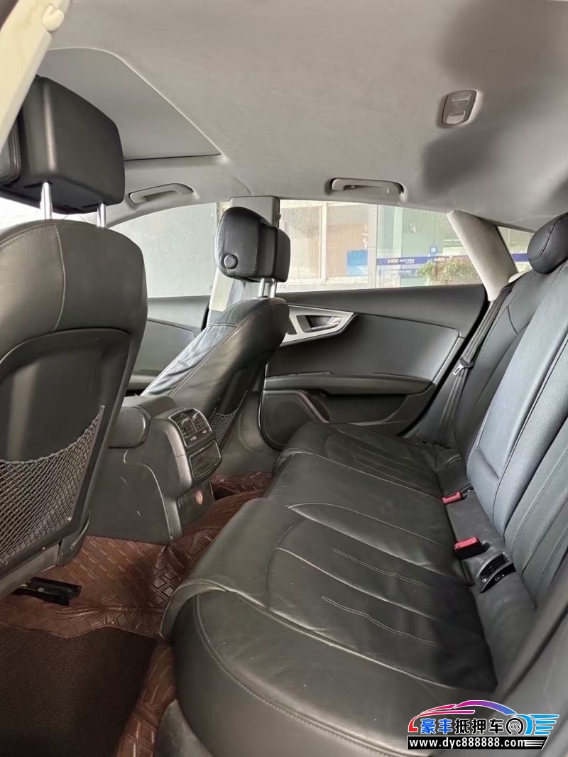 14年奥迪A7轿车抵押车出售