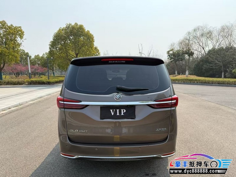 21年别克GL8轿车抵押车出售