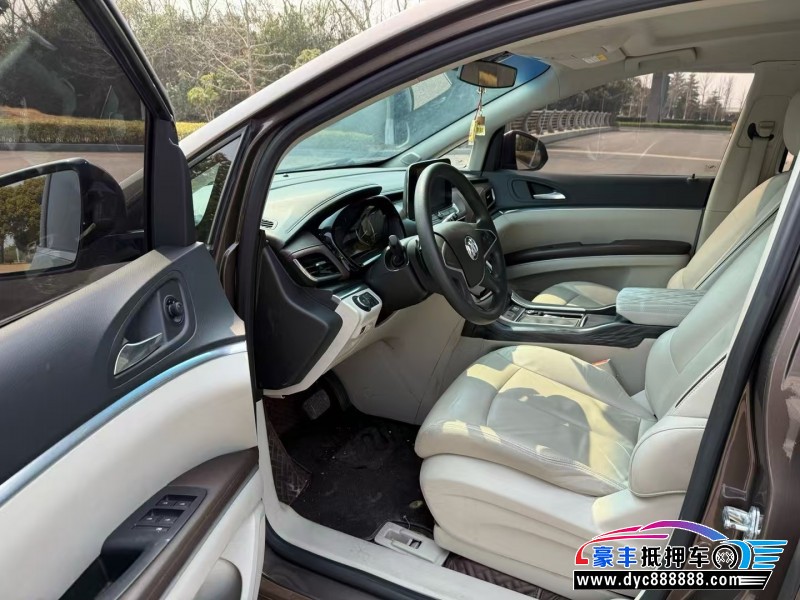 21年别克GL8轿车抵押车出售