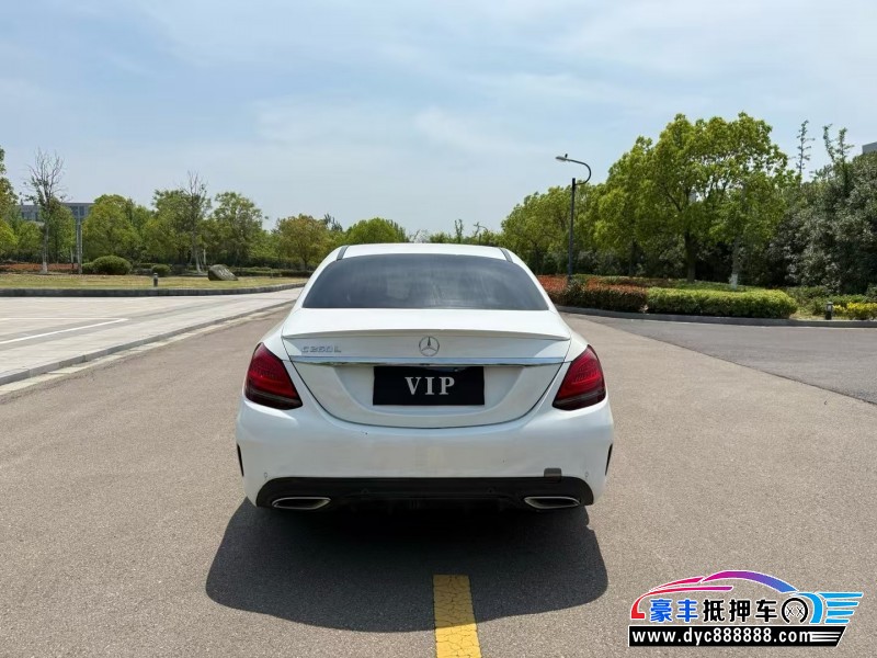 19年奔驰C轿车抵押车出售