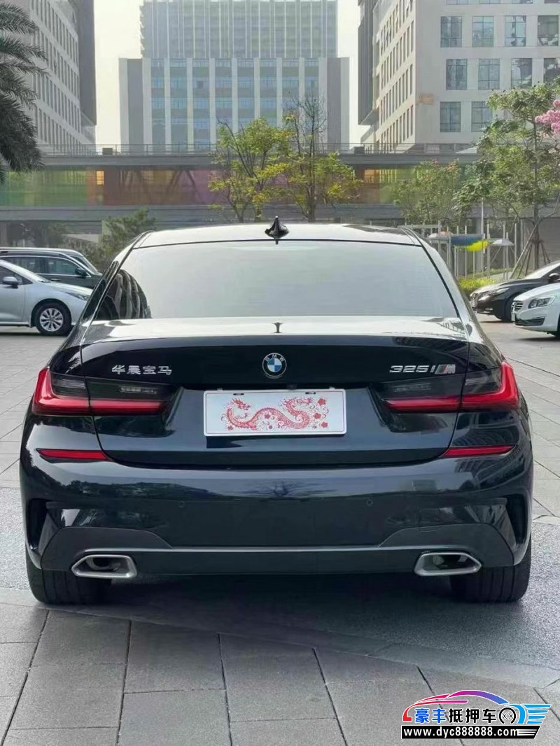 21年宝马3系轿车抵押车出售