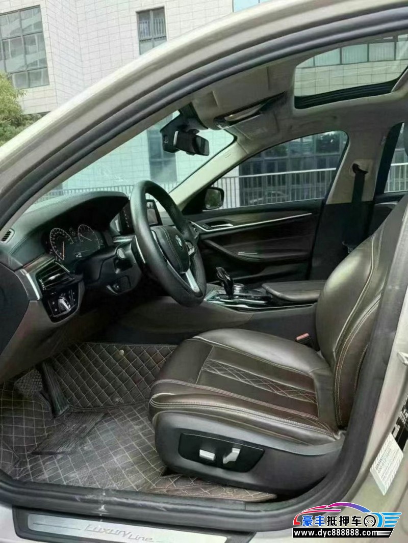 19年宝马5系轿车抵押车出售