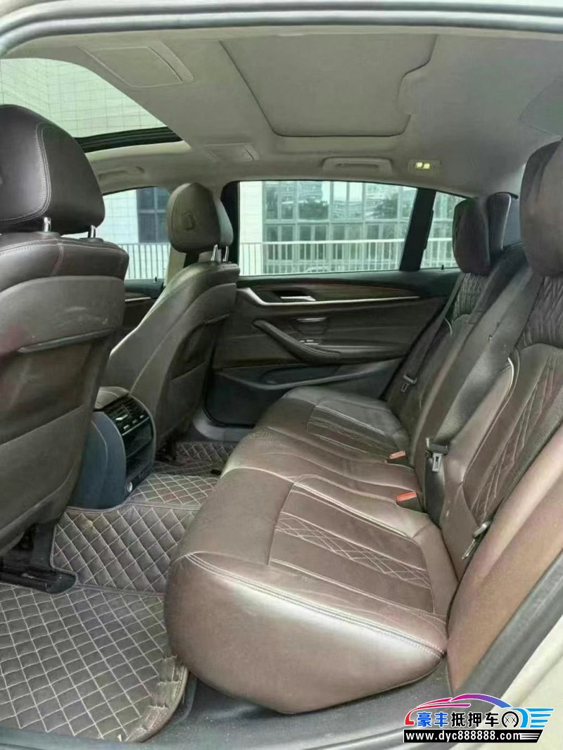 19年宝马5系轿车抵押车出售