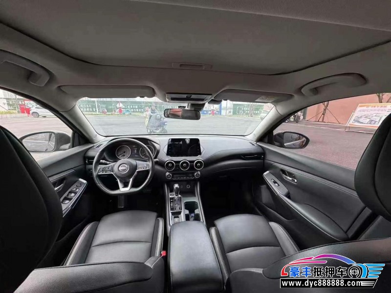 22年日产轩逸轿车抵押车出售