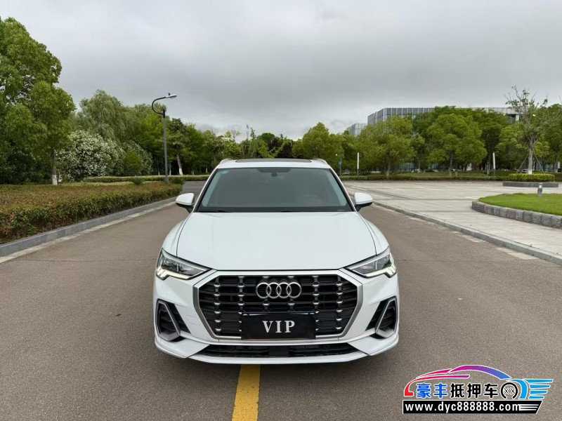 19年奥迪Q3轿车抵押车出售