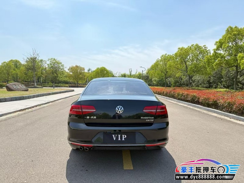 18年大众迈腾轿车抵押车出售