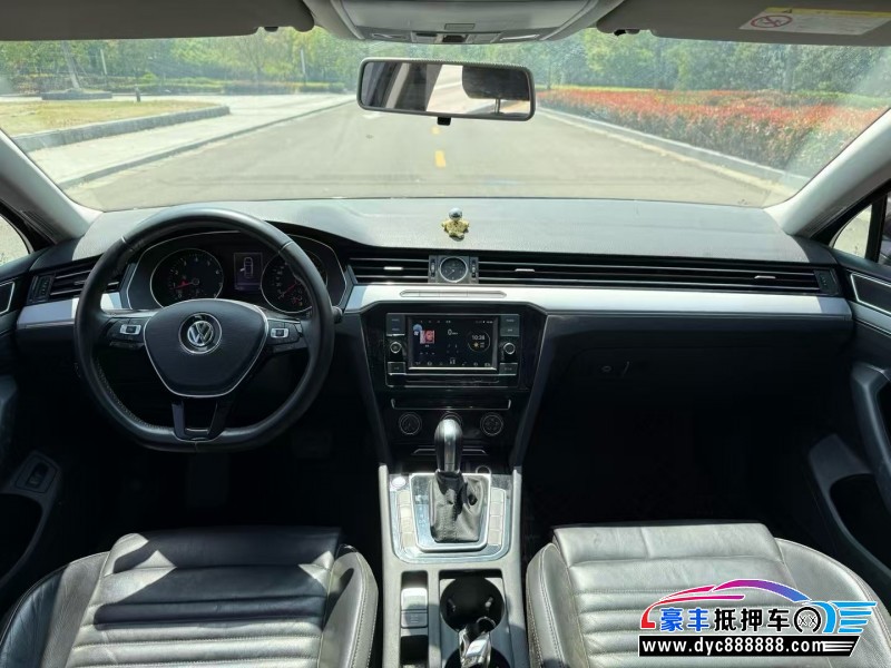 18年大众迈腾轿车抵押车出售