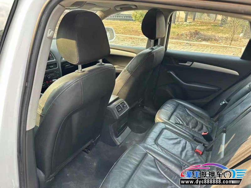 17年奥迪Q5轿车抵押车出售