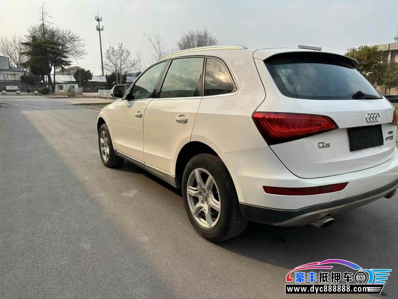 17年奥迪Q5轿车抵押车出售