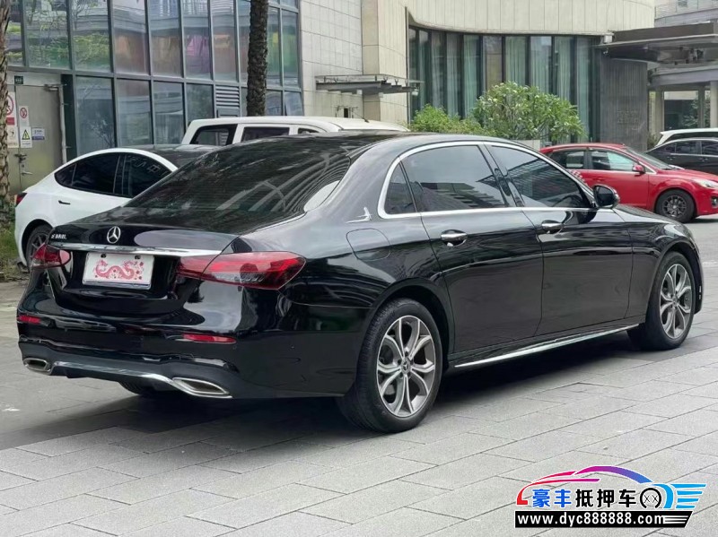 23年奔驰E轿车抵押车出售