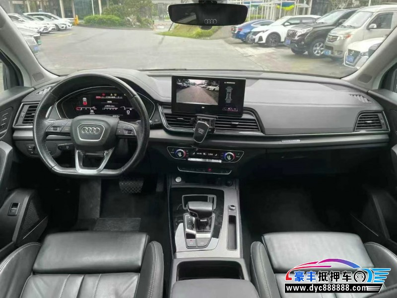 22年奥迪Q5轿车抵押车出售