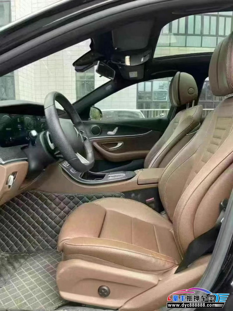 22年奔驰E轿车抵押车出售