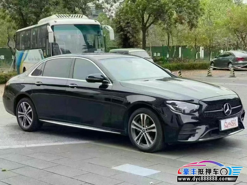 22年奔驰E轿车抵押车出售