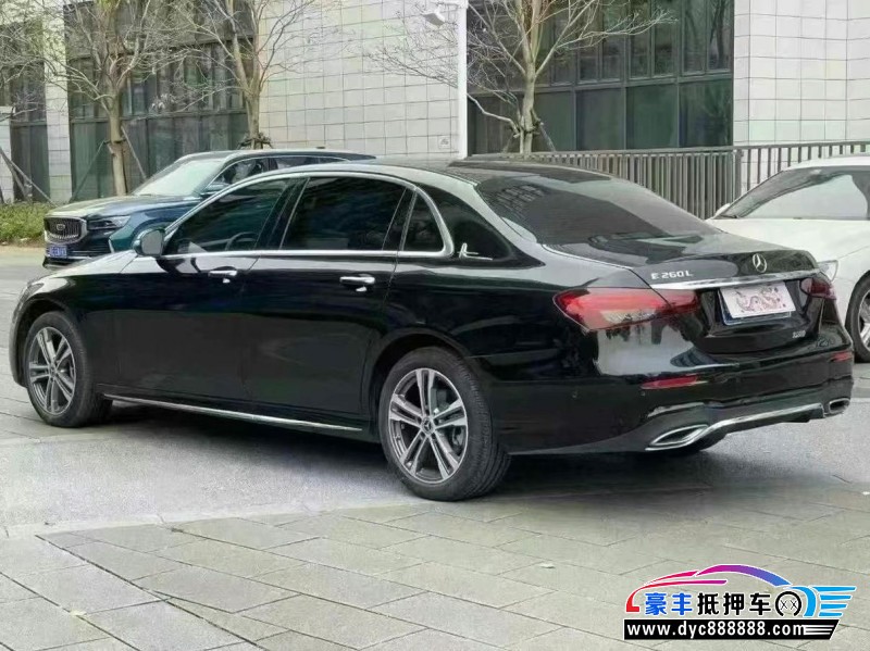 22年奔驰E轿车抵押车出售