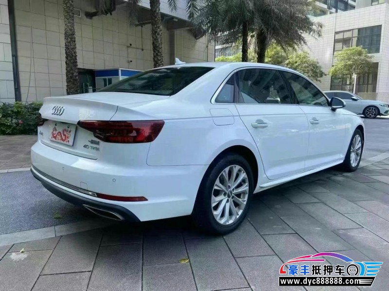20年奥迪A4L轿车抵押车出售