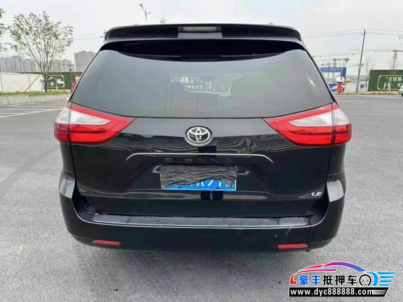 16年丰田塞纳轿车抵押车出售