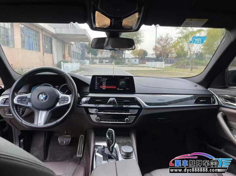 18年宝马5系轿车抵押车出售