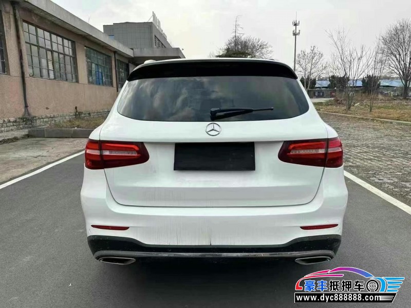 19年奔驰GLC轿车抵押车出售