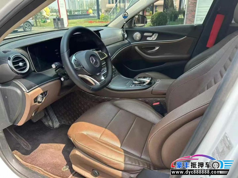 18年奔驰E轿车抵押车出售