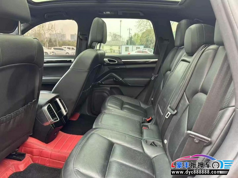 17年保时捷卡宴轿车抵押车出售