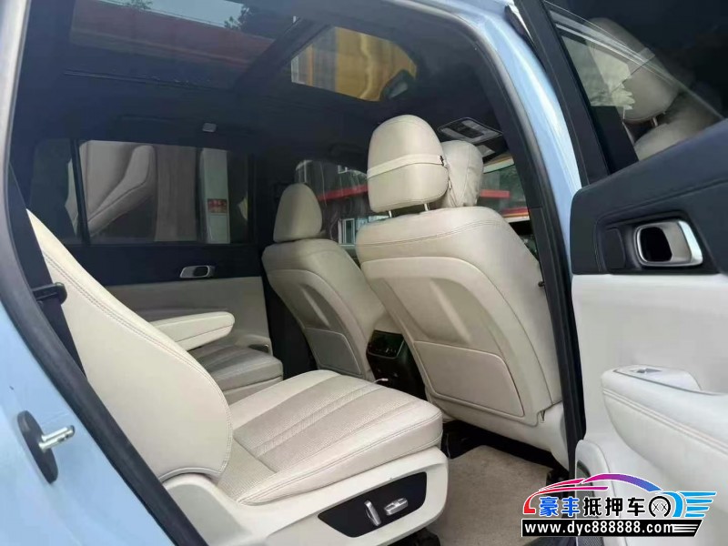 20年理想ONE轿车抵押车出售