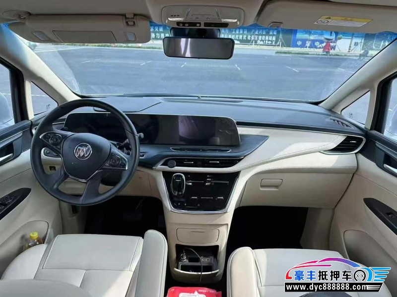 24年别克GL8轿车抵押车出售